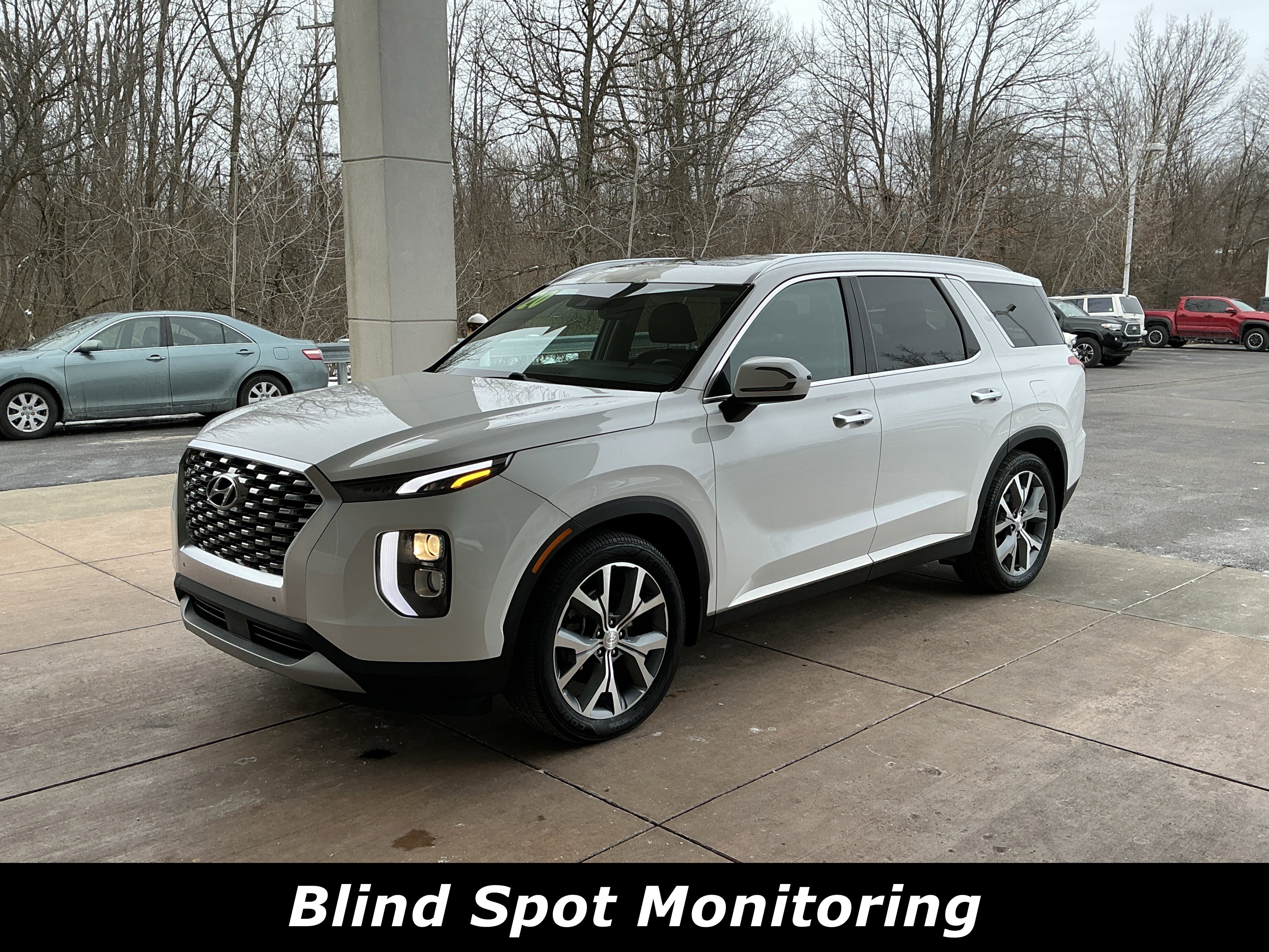 Used 2020 Hyundai Palisade SEL image 3