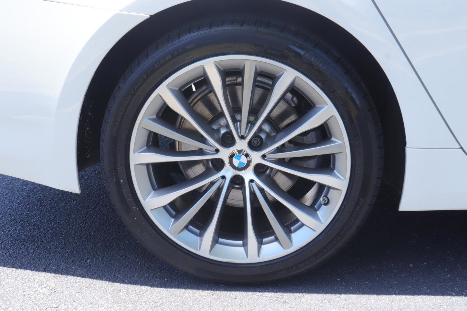 Used 2021 BMW 530i w/ Premium Package RWD image 41