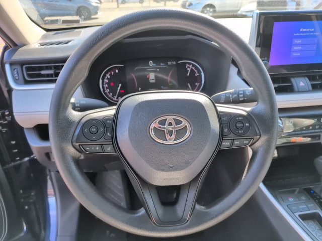 Certified 2025 Toyota RAV4 XLE FWD image 15