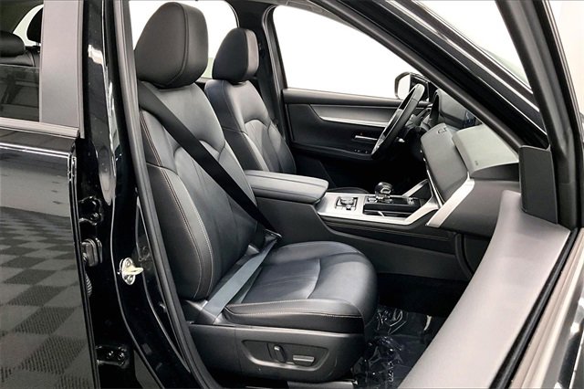 Used 2025 MAZDA CX-70 3.3 Turbo w/ Preferred Package image 7