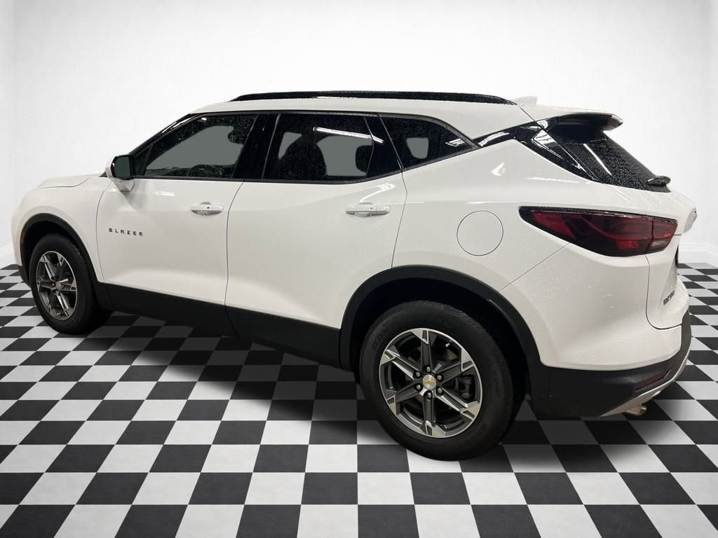 Certified 2025 Chevrolet Blazer LT w/ Convenience Package image 7