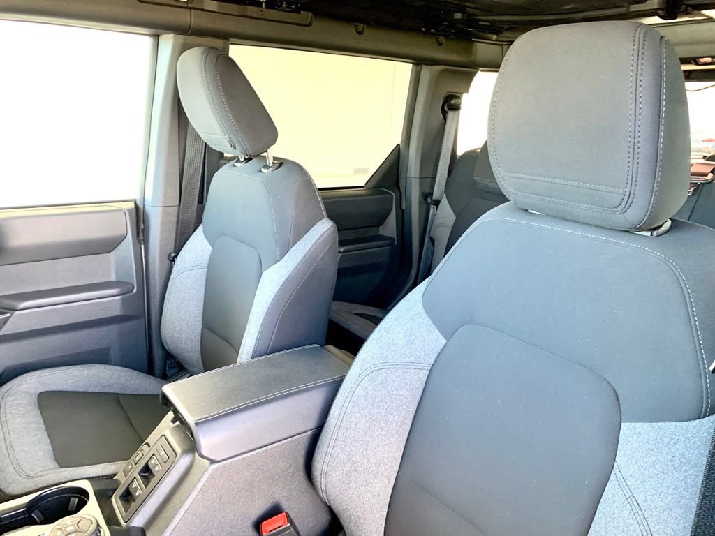Used 2025 Ford Bronco Big Bend AWD/4WD image 16