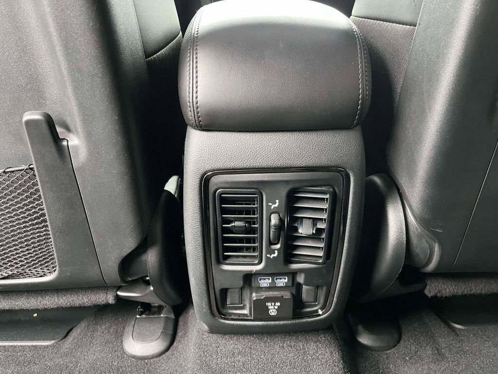Used 2020 Jeep Grand Cherokee Limited X image 4
