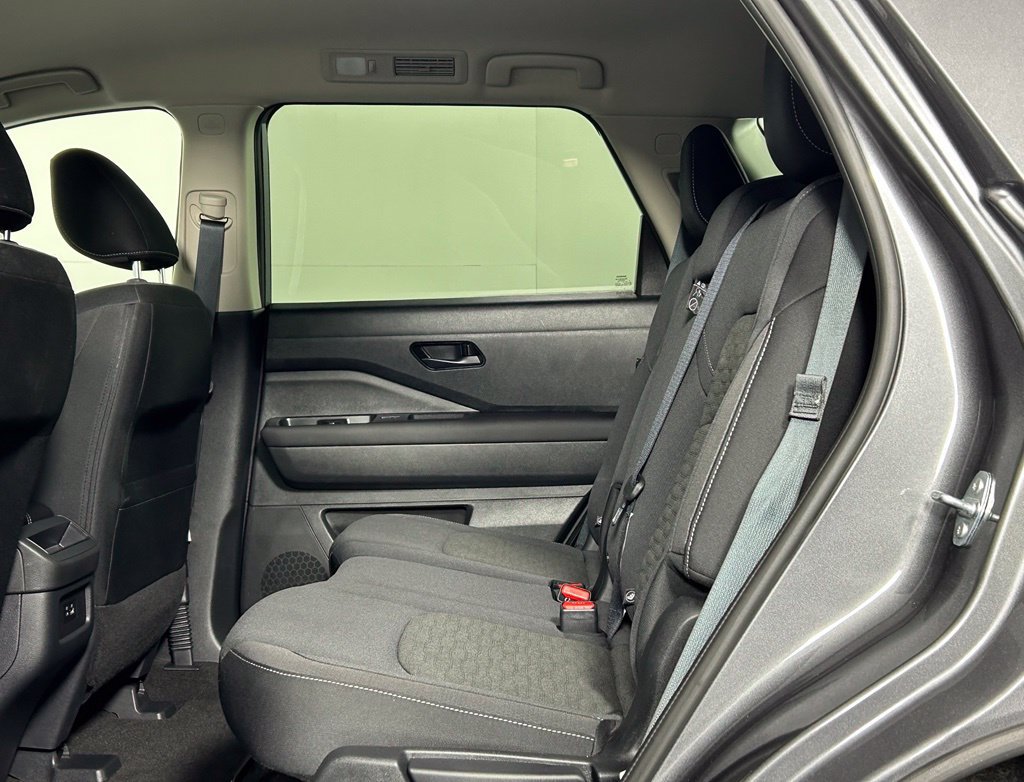 Used 2024 Nissan Pathfinder S w/ Cargo Package AWD/4WD image 16