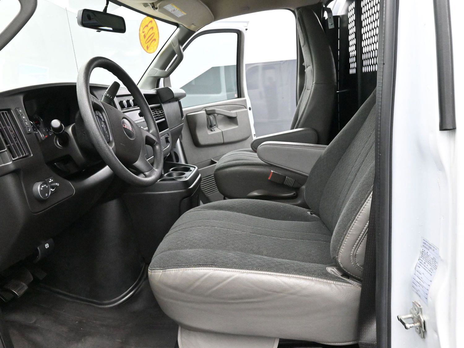 Used 2023 GMC Savana 2500 w/ Driver Convenience Package image 12