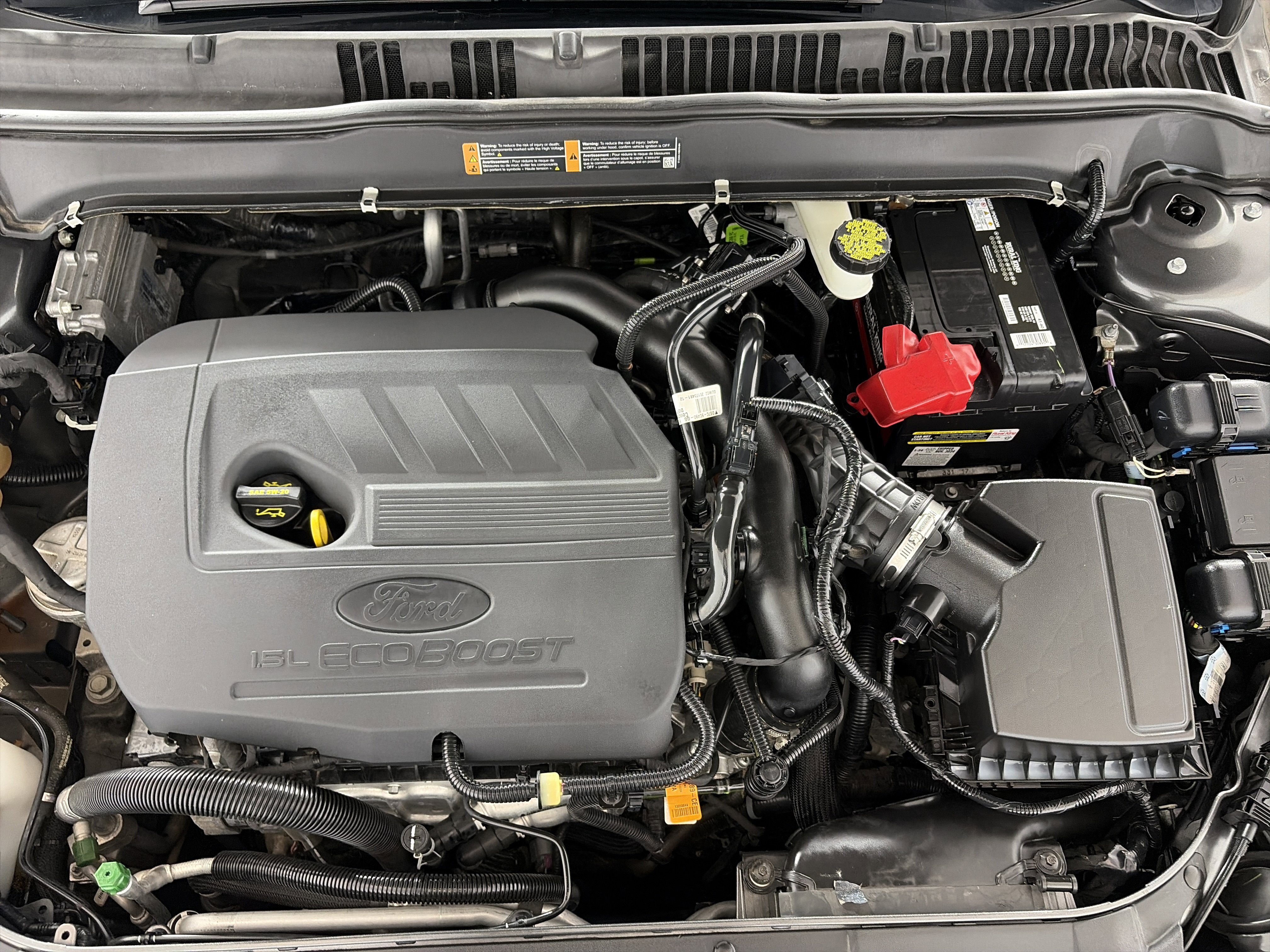 Used 2018 Ford Fusion SE w/ Fusion SE Technology Package FWD image 11