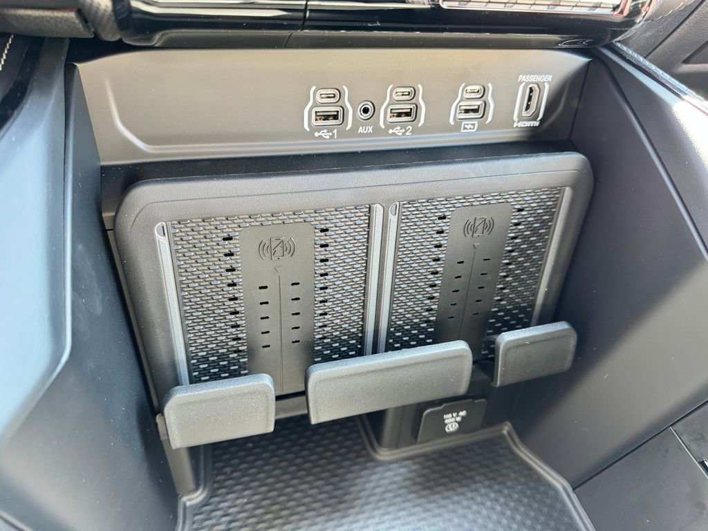 New 2026 RAM 2500 Limited AWD/4WD image 19