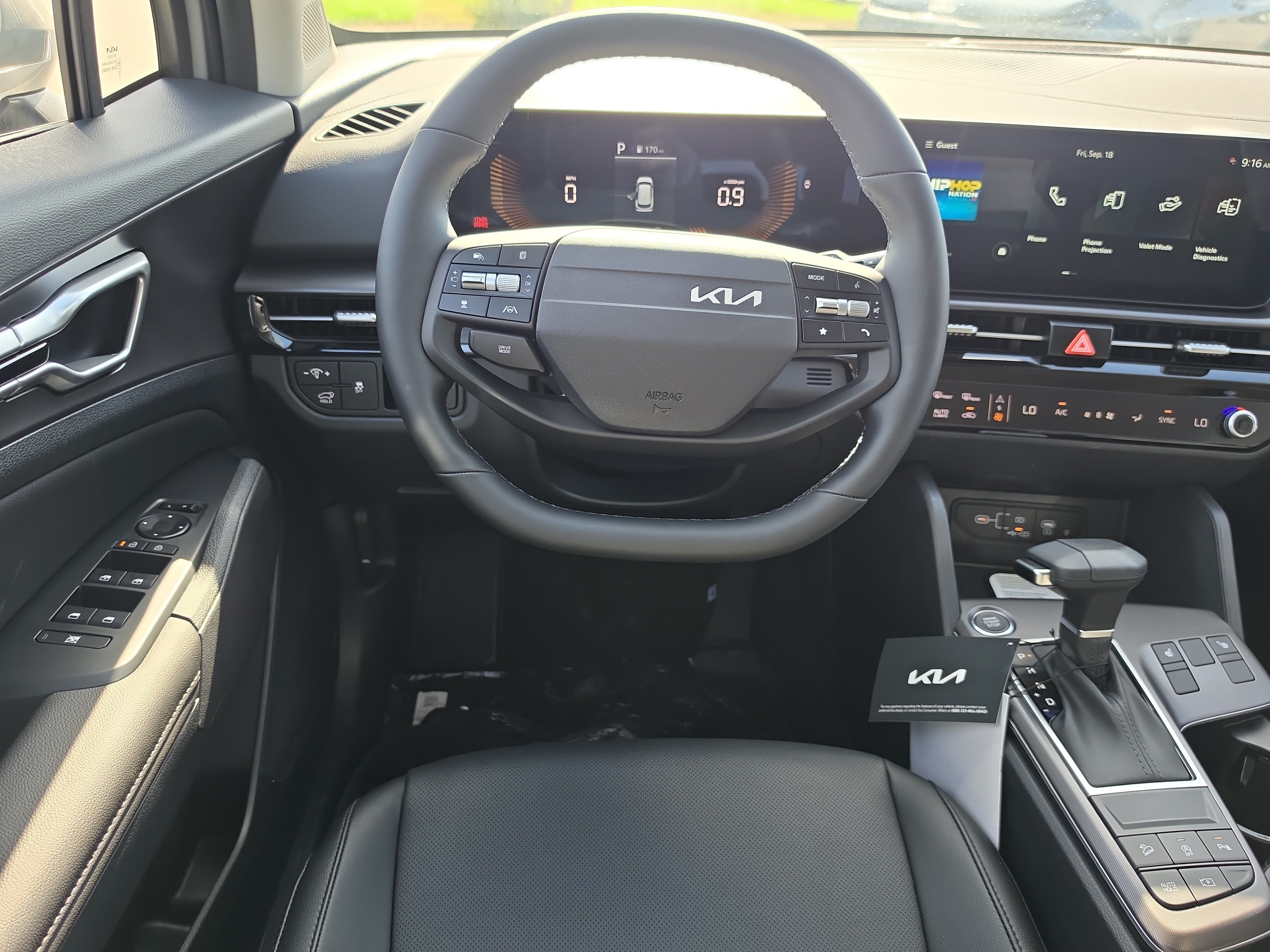 New 2027 Kia Sportage EX FWD image 14