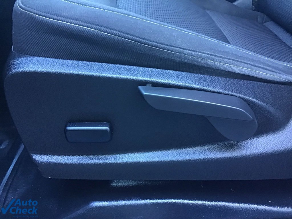 Used 2022 Chevrolet Colorado LT w/ Fleet Safety Package image 25