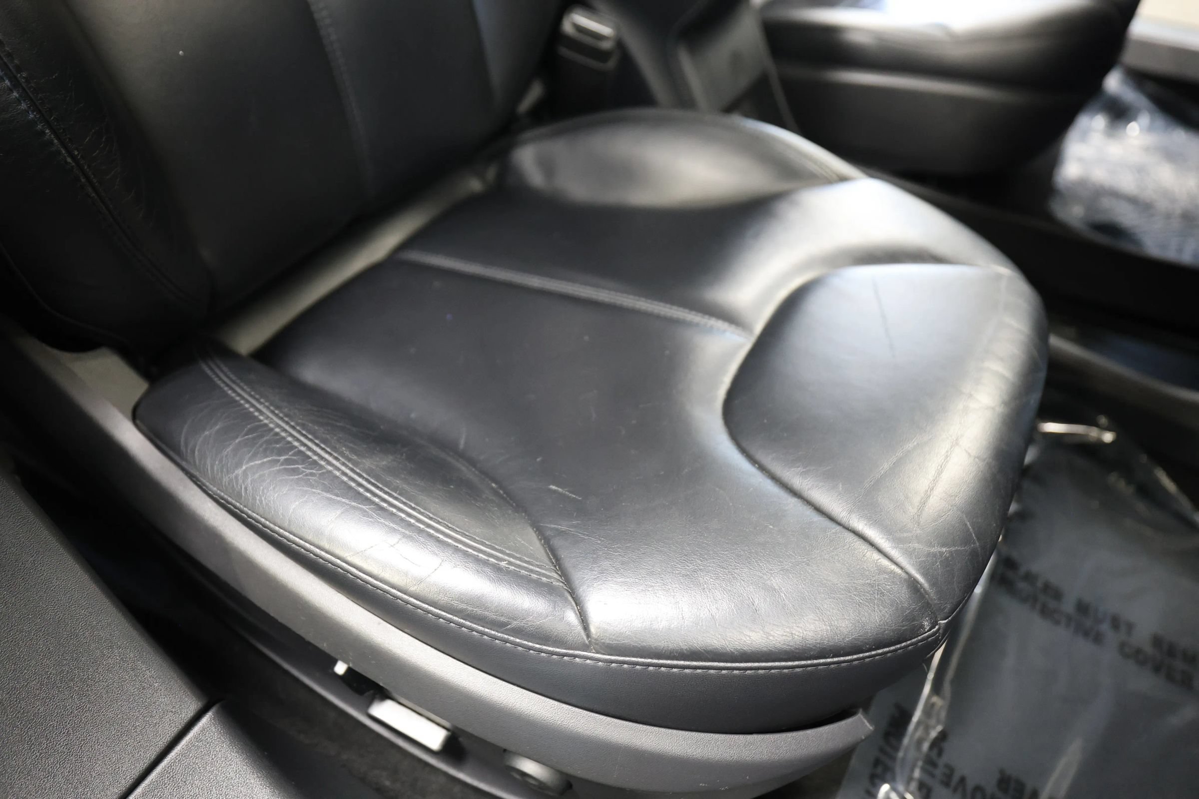 Used 2015 Tesla Model S 70D AWD/4WD image 37