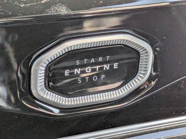 New 2026 Jeep Grand Cherokee Altitude RWD image 30