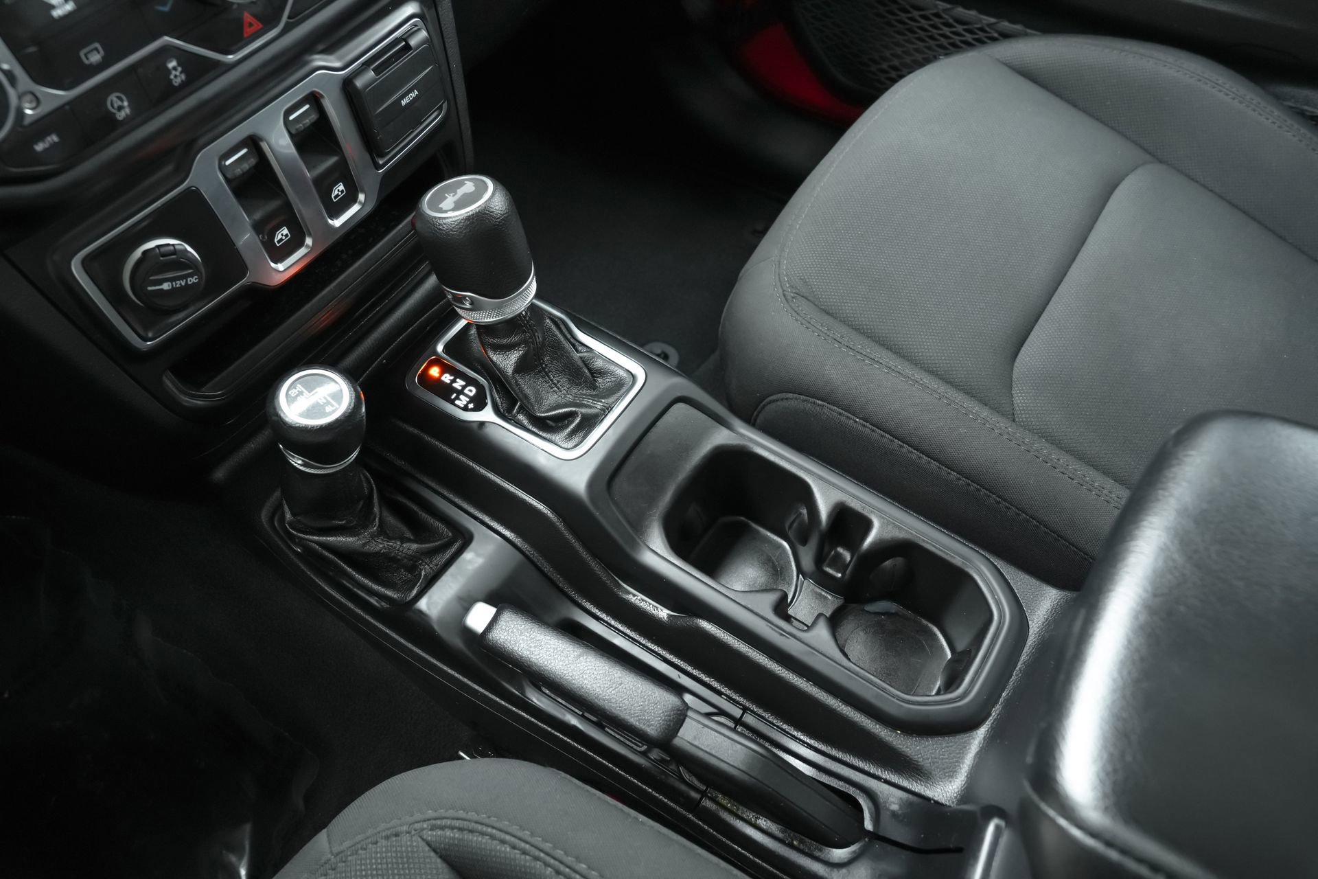 Used 2021 Jeep Wrangler Willys image 11