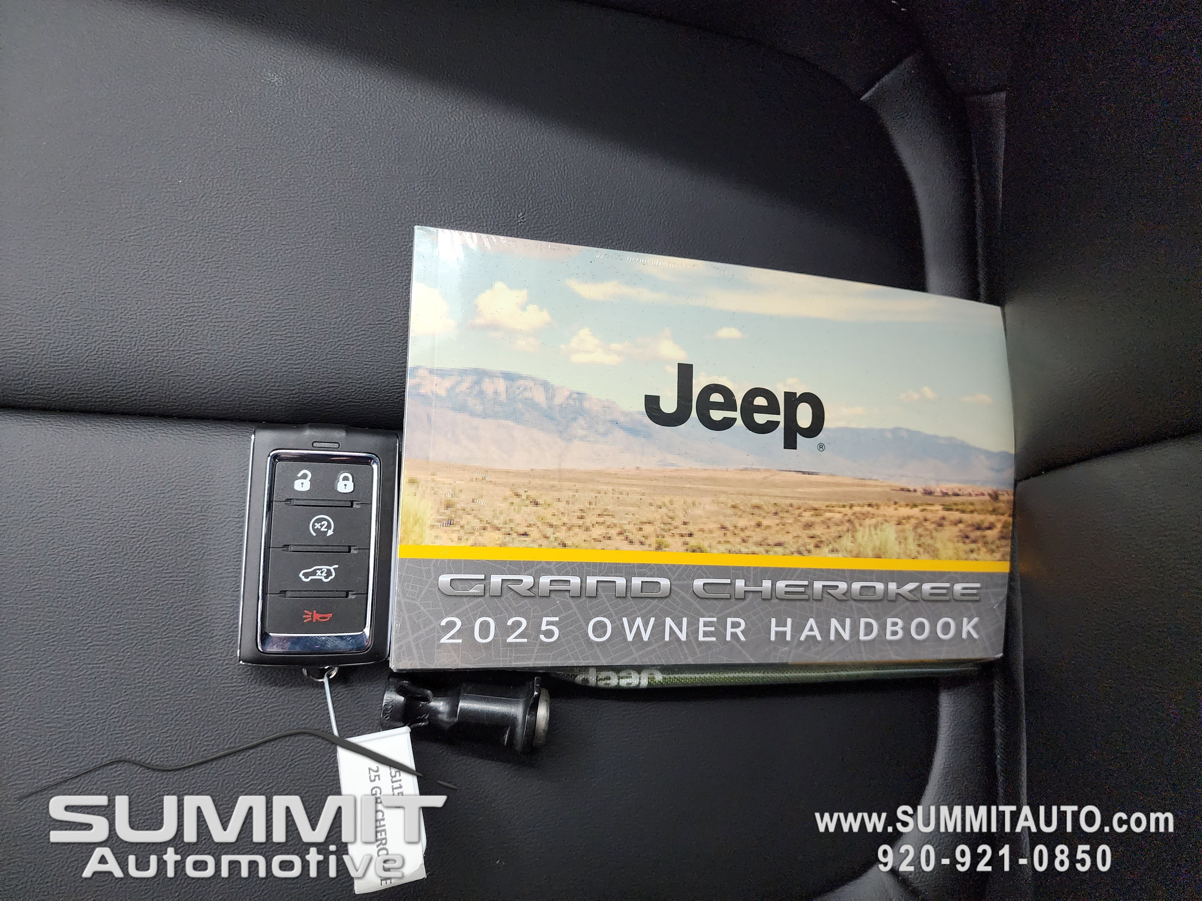 New 2025 Jeep Grand Cherokee L Limited w/ Black Appearance Package image 63