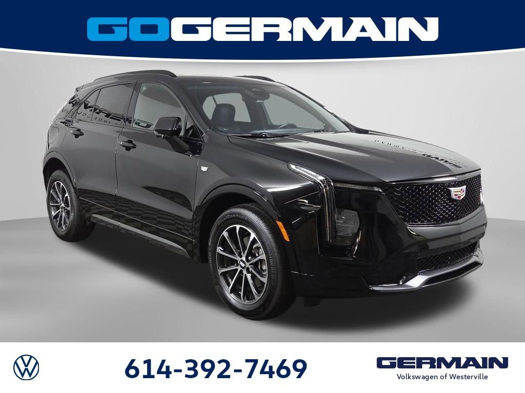 Used 2025 Cadillac XT4 Sport w/ Cold Weather Package image 5