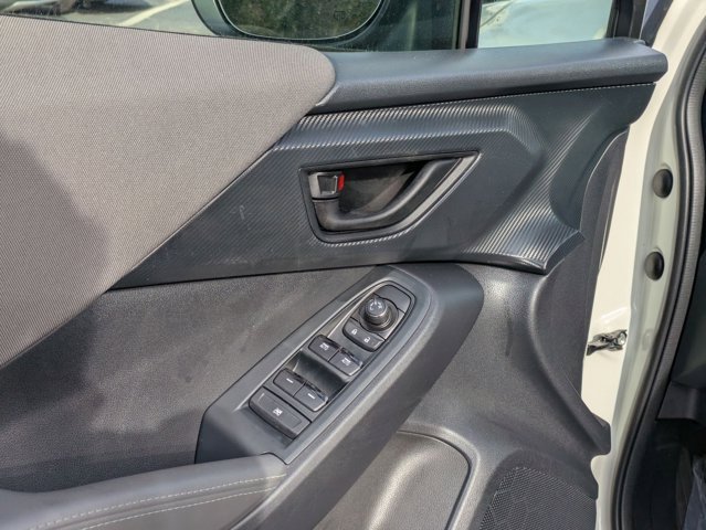 Used 2024 Subaru Crosstrek 2.0i Premium image 3