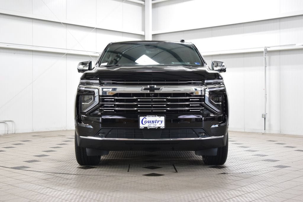New 2026 Chevrolet Suburban Premier AWD/4WD image 2