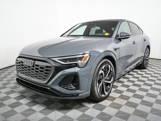 Used 2024 Audi Q8 e-tron Prestige w/ Prestige Package AWD/4WD image 33
