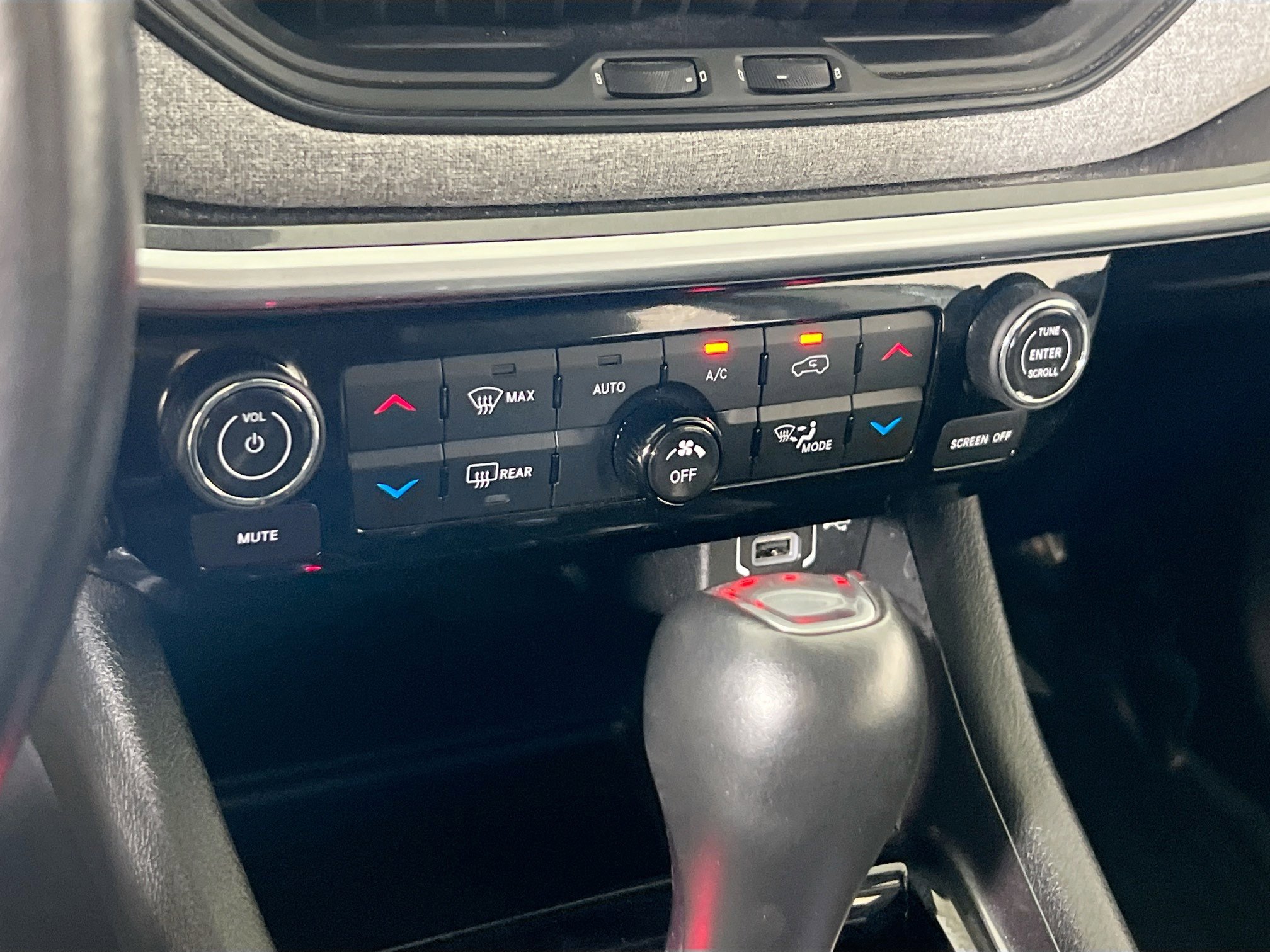 Used 2022 Jeep Compass Latitude w/ Convenience Group image 15