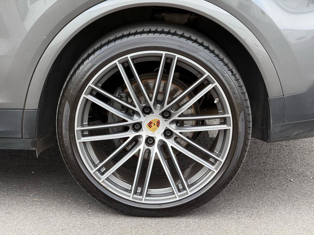 Used 2021 Porsche Cayenne S AWD/4WD image 23