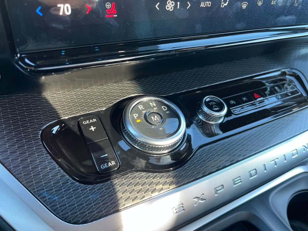 New 2025 Ford Expedition Platinum w/ Stealth Performance Package AWD/4WD image 25
