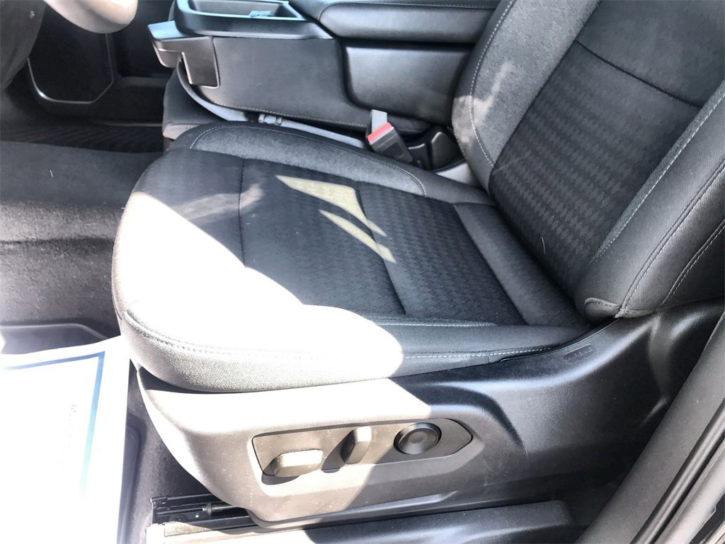 Used 2022 Chevrolet Silverado 1500 LT image 12