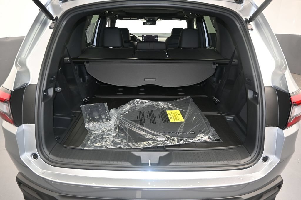 New 2026 Honda Pilot Black Edition image 10