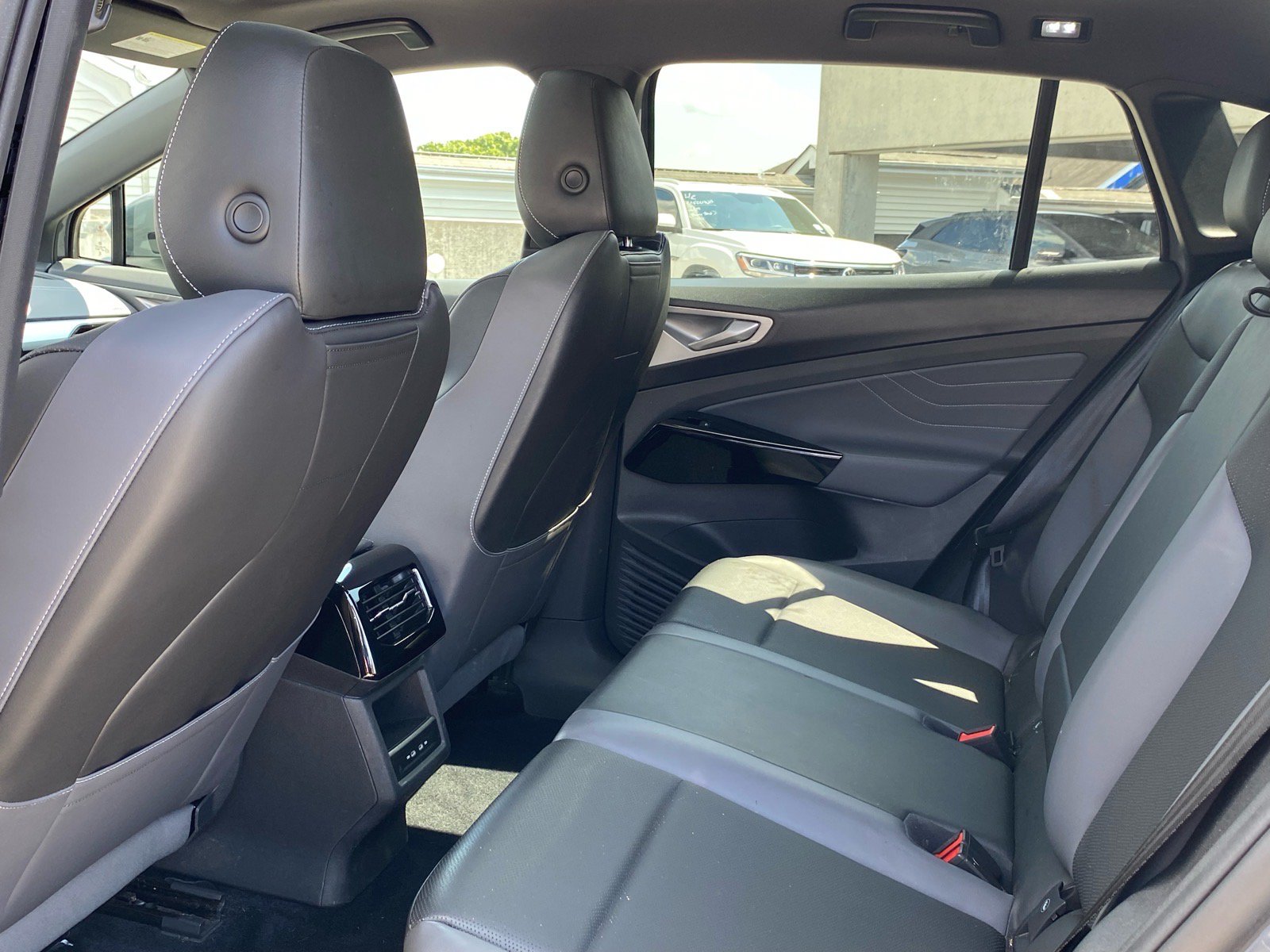 Used 2023 Volkswagen ID.4 S RWD image 18