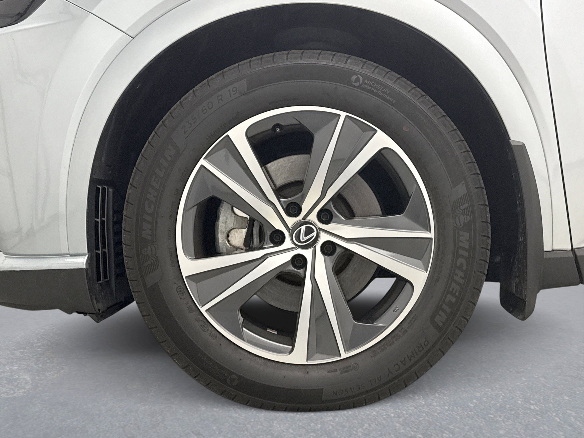 Used 2023 Lexus RX 350 Premium image 25