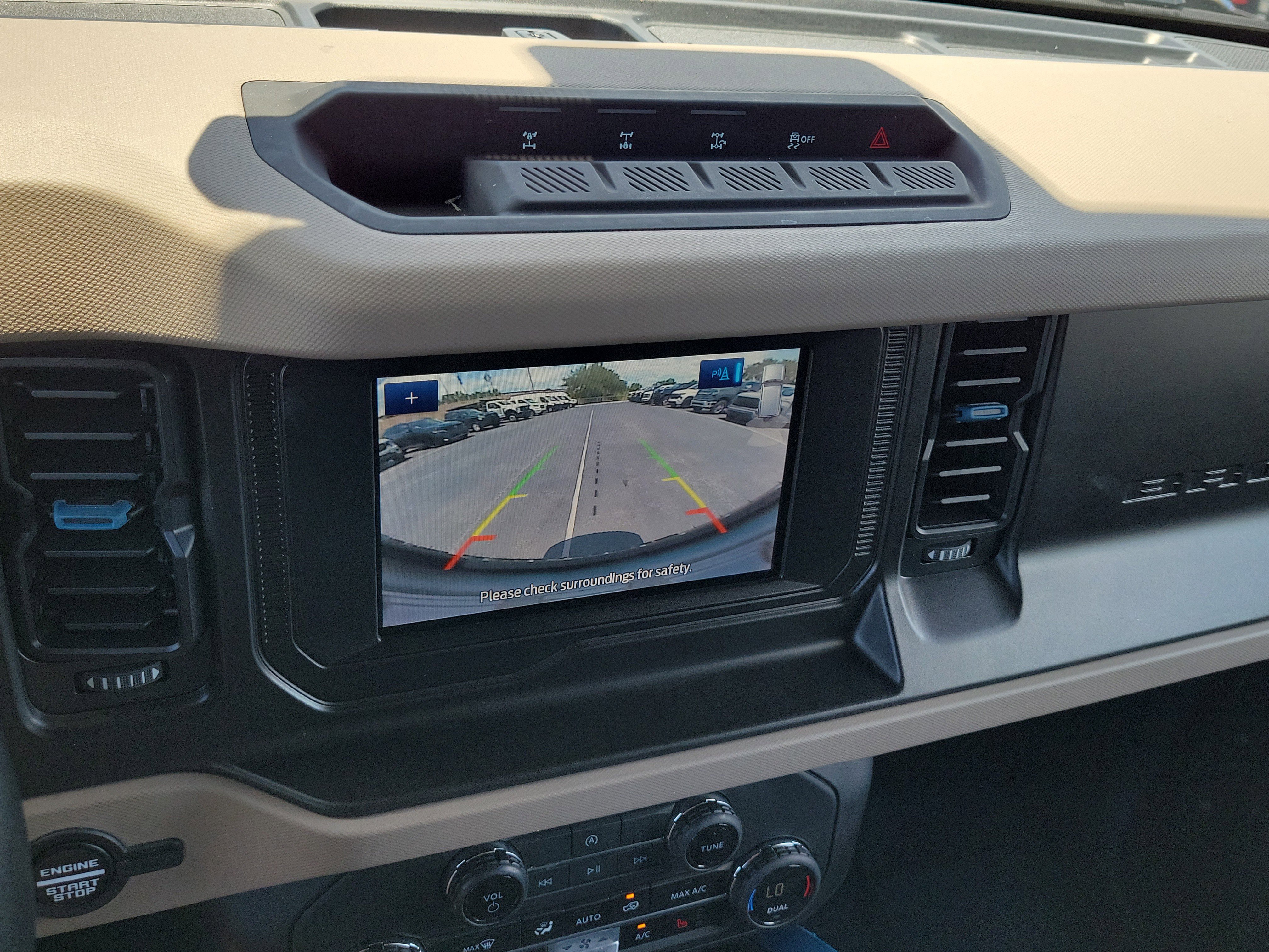 Used 2023 Ford Bronco Wildtrak AWD/4WD image 26