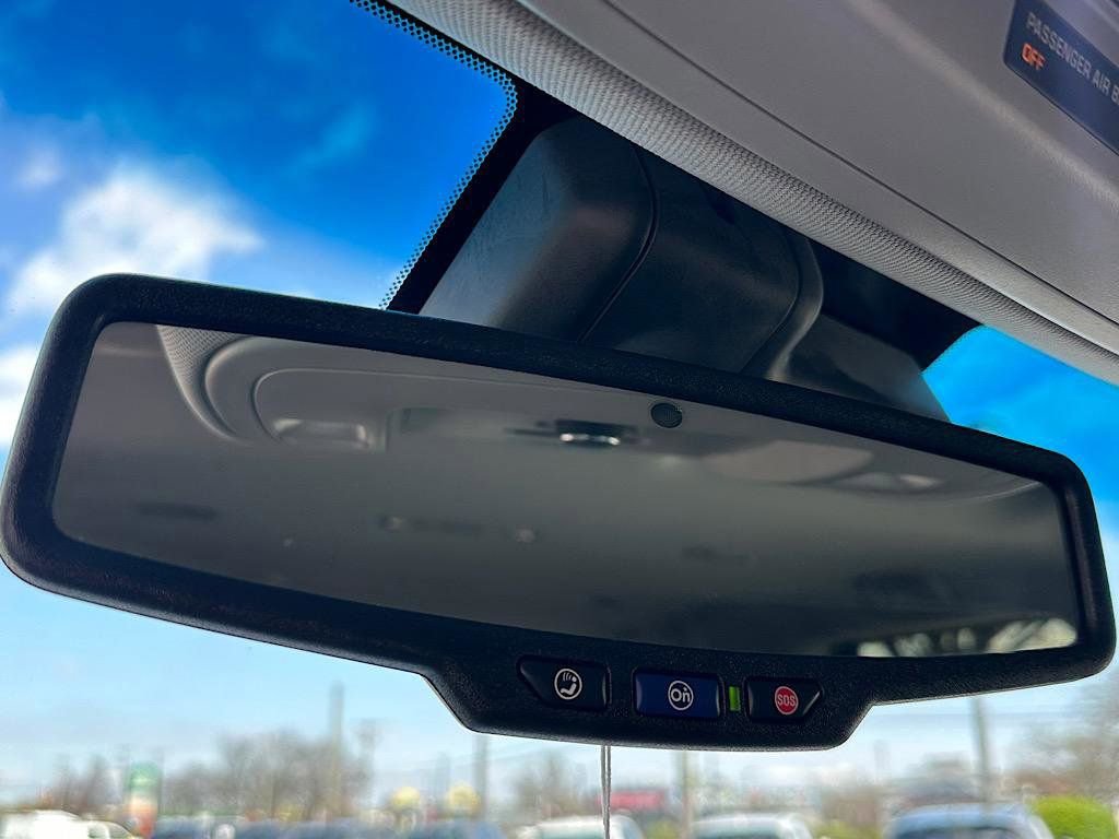 Used 2019 Chevrolet Suburban LT image 29