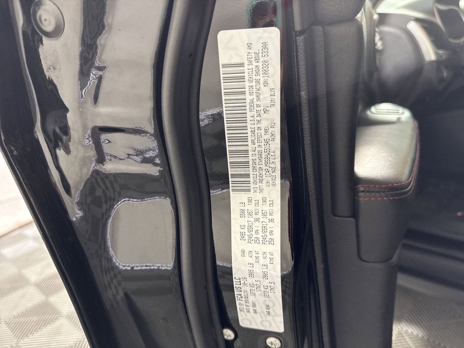 Used 2017 Jeep Cherokee Trailhawk image 29