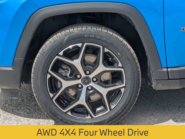 Used 2025 Jeep Compass Limited AWD/4WD image 11
