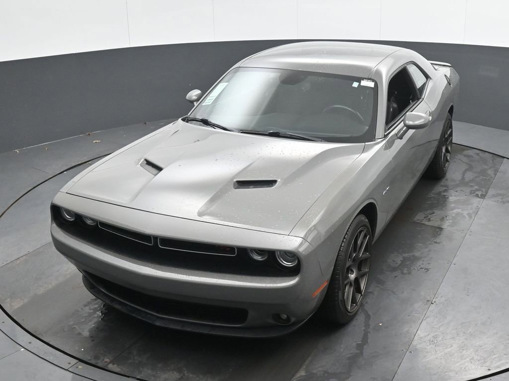 Used 2017 Dodge Challenger R/T image 34