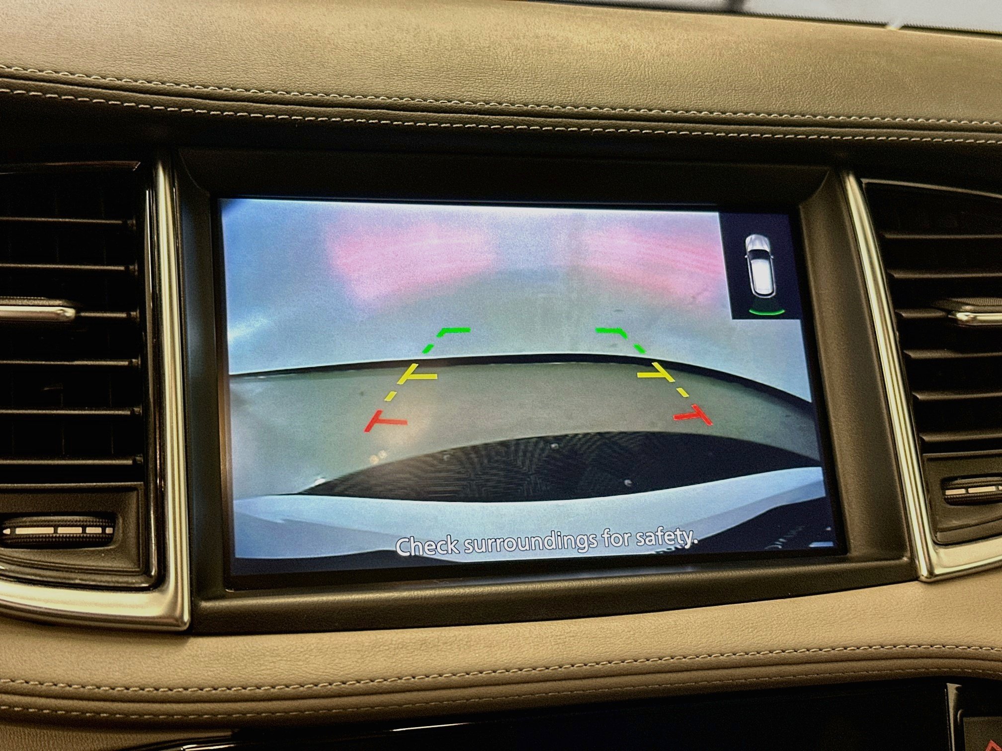 Used 2023 INFINITI QX50 Luxe AWD/4WD image 22