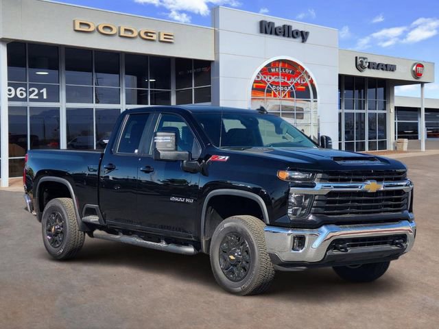 Used 2026 Chevrolet Silverado 2500 LT w/ Convenience Package AWD/4WD image 2