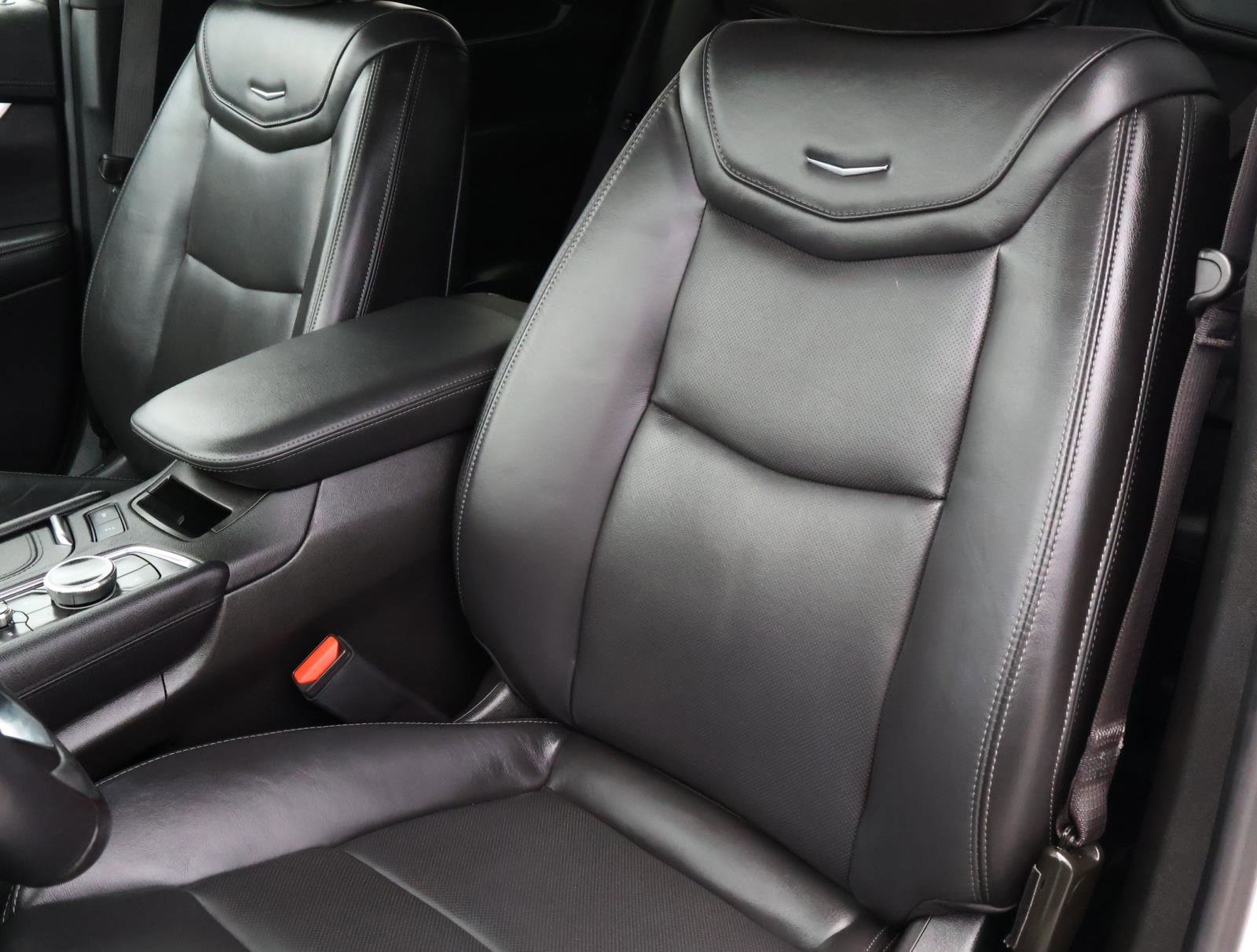 Certified 2023 Cadillac XT6 Premium Luxury image 19