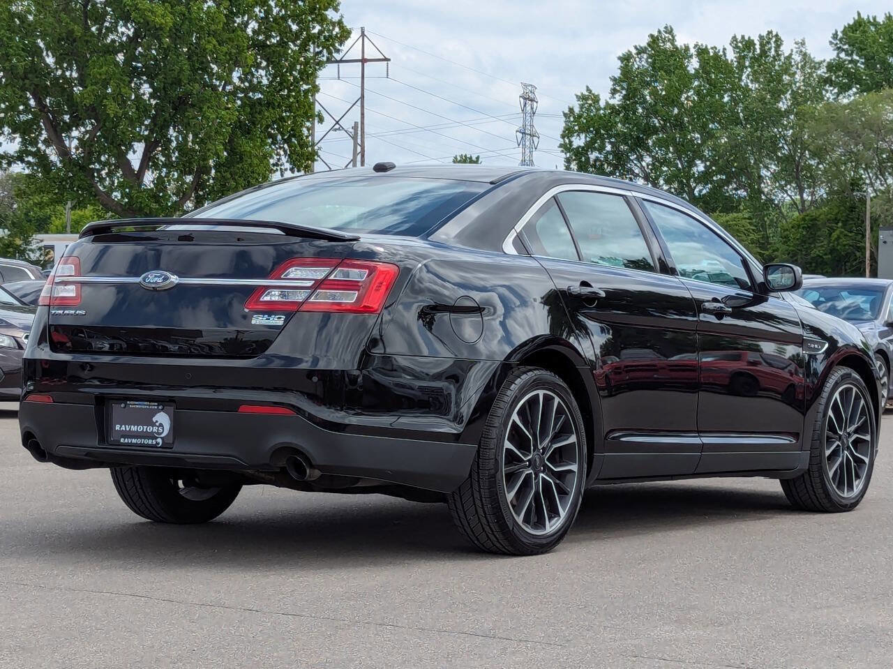 Used 2019 Ford Taurus SHO w/ Driver Assist Package AWD/4WD image 12