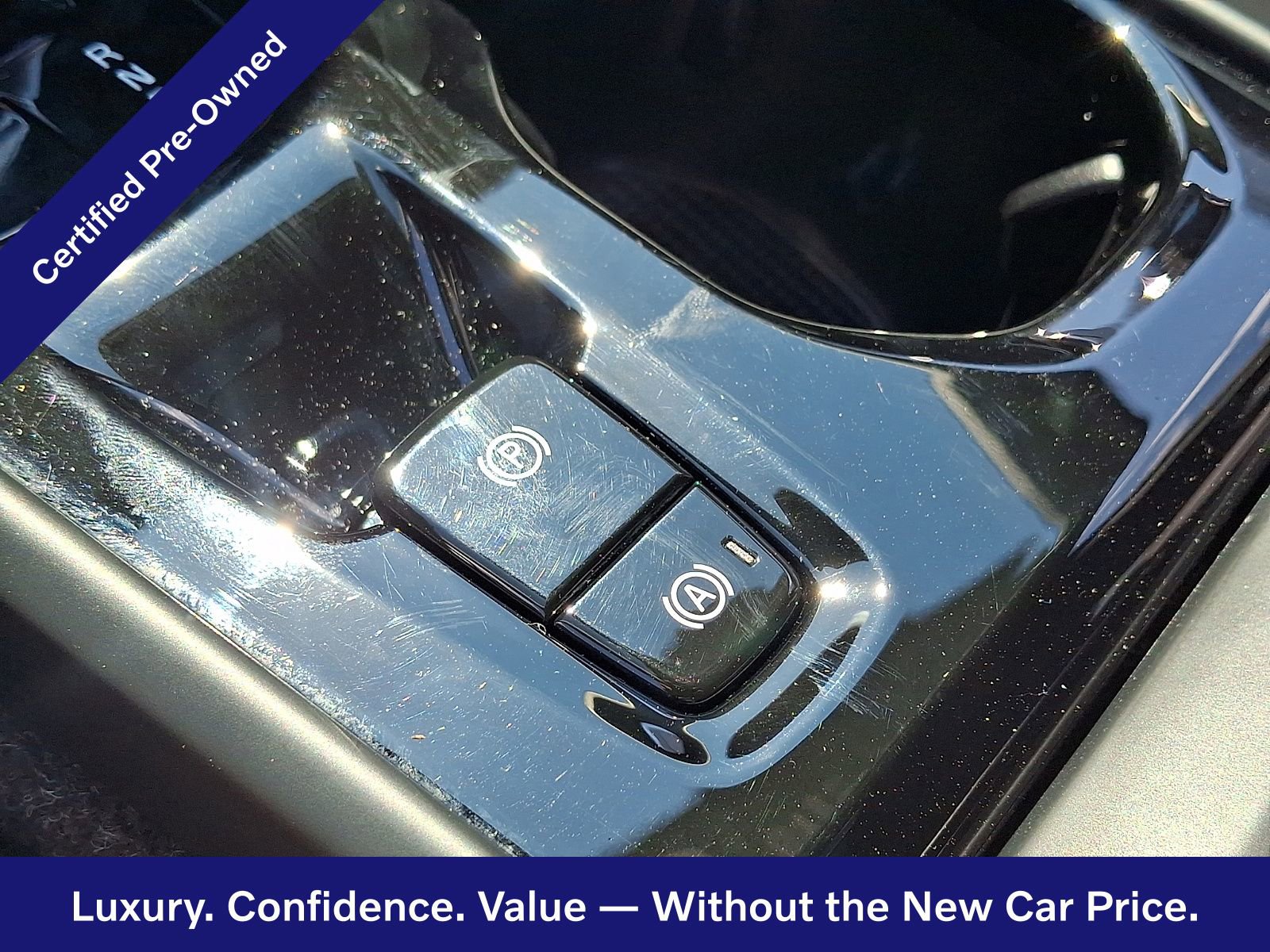 Used 2023 Volvo XC40 B5 Plus w/ Driver Assist Package AWD/4WD image 29