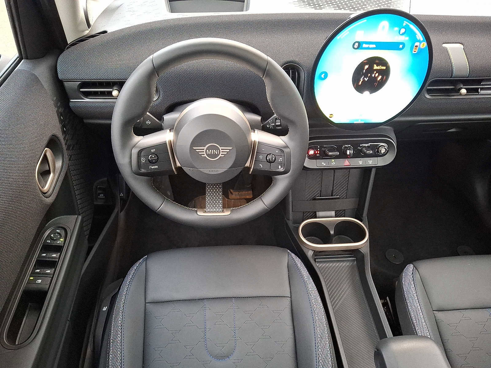 Used 2025 MINI Cooper S image 11