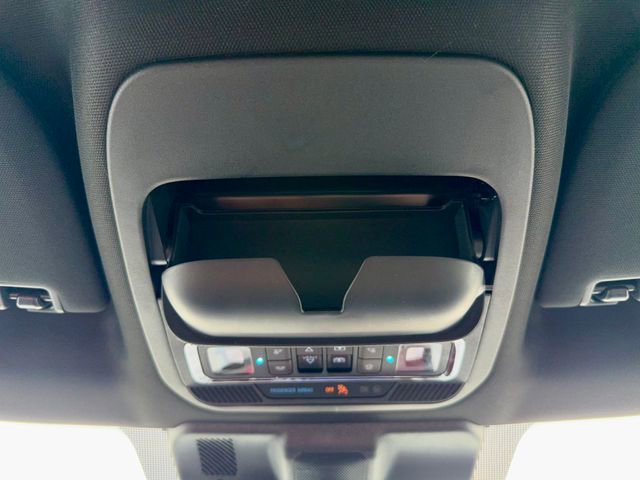 New 2025 Ford F150 Lightning Platinum image 33