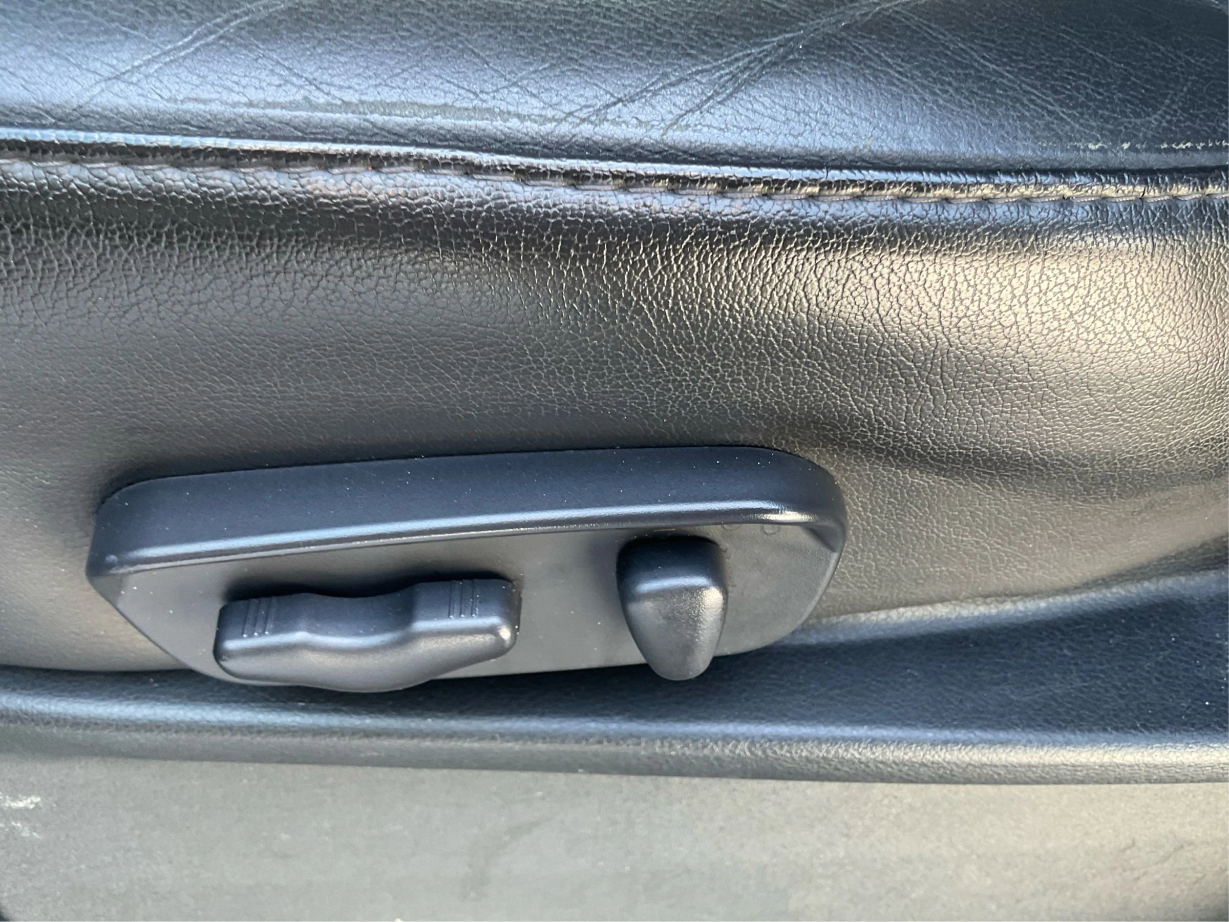 Used 2014 Nissan Armada SL image 17