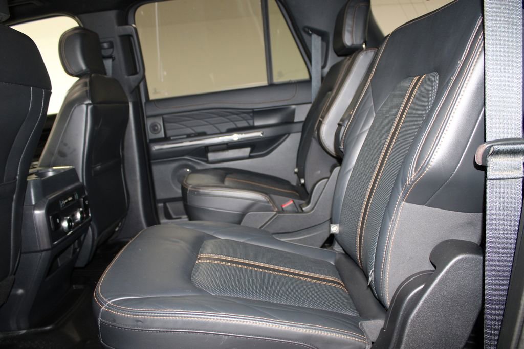 Used 2022 Ford Expedition Max Platinum AWD/4WD image 28