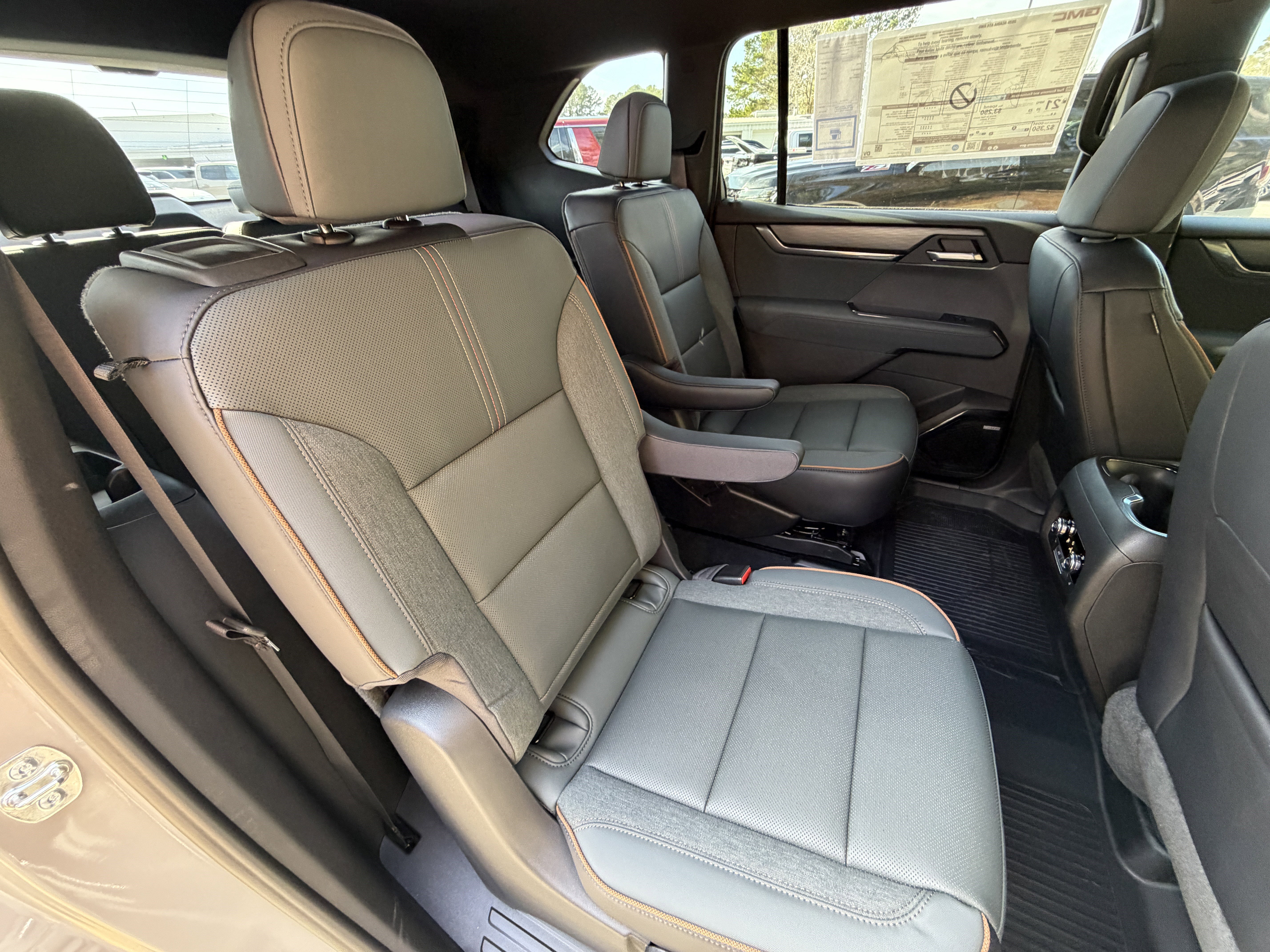 New 2026 GMC Acadia AT4 w/ Luxury Package image 19