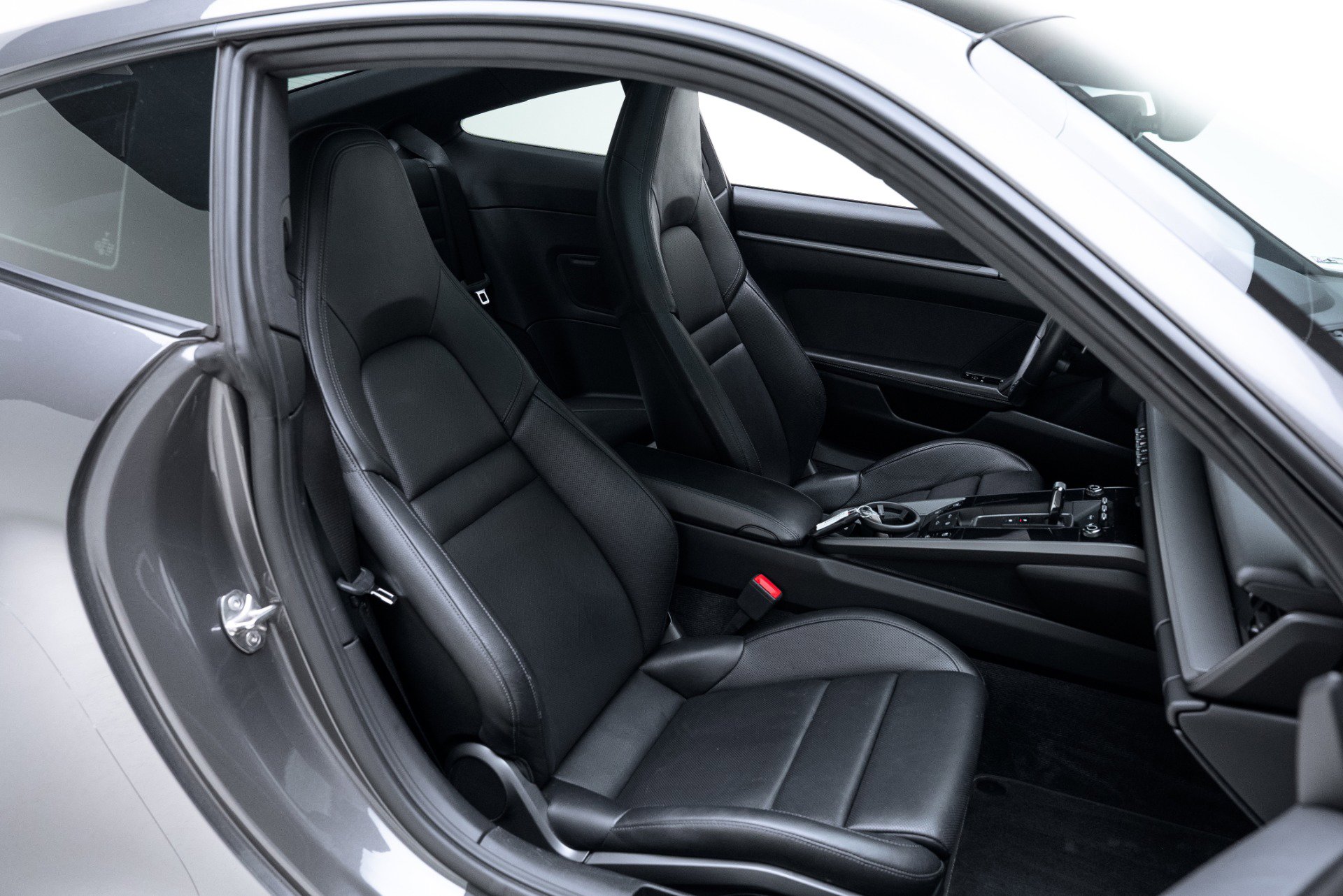 Used 2020 Porsche 911 Carrera RWD image 18