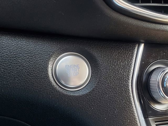 Used 2020 Hyundai Santa Fe Limited image 24