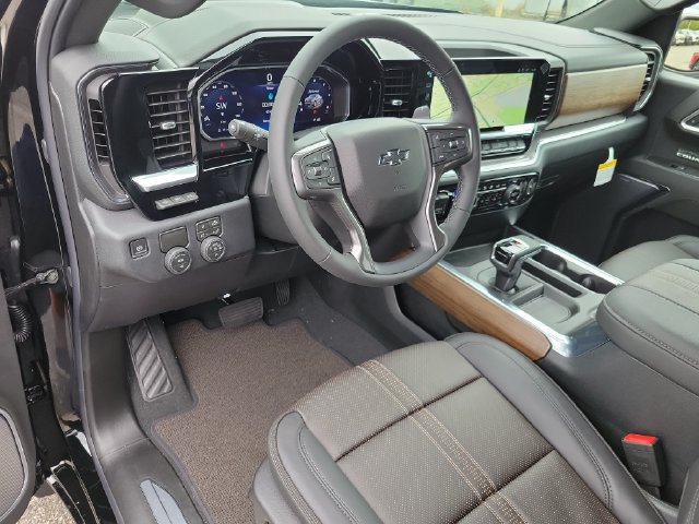 New 2026 Chevrolet Silverado 1500 High Country w/ Midnight Edition RWD image 21
