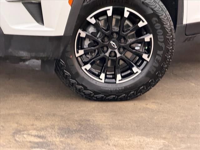 Used 2025 Chevrolet Traverse Z71 w/ Driver Confidence Package image 24