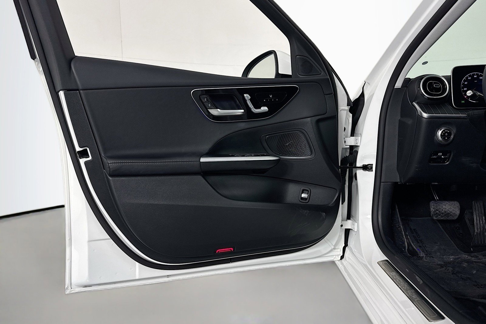 Certified 2023 Mercedes-Benz C 300 Sedan image 21