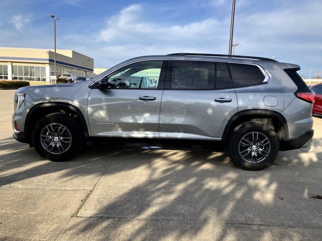 Used 2025 GMC Acadia Elevation image 2