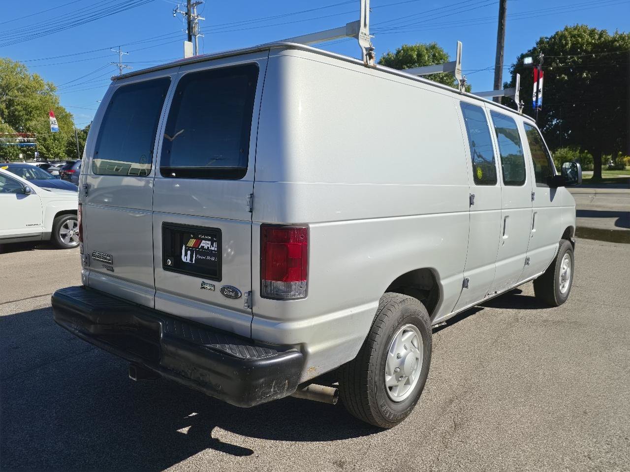 Used 2012 Ford E-250 and Econoline 250 w/ PWR Group RWD image 5